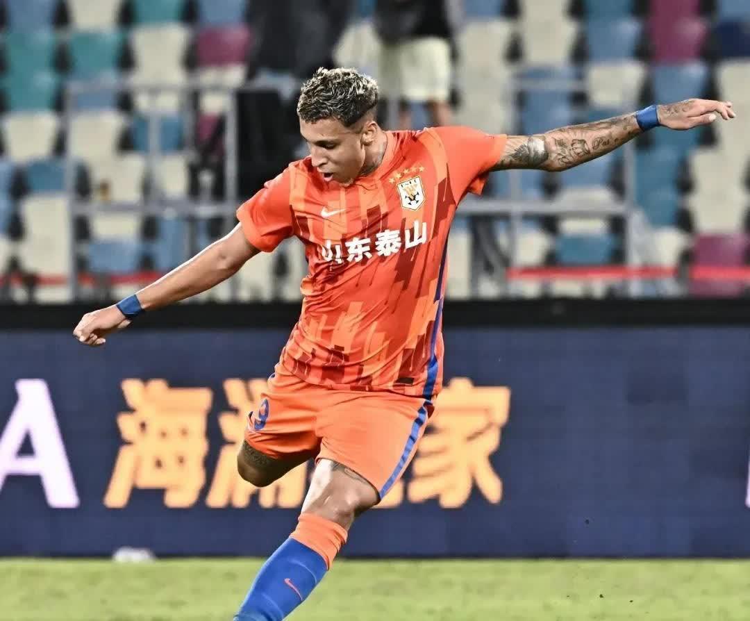 主攻节奏迅猛，对手都防线金丝不动