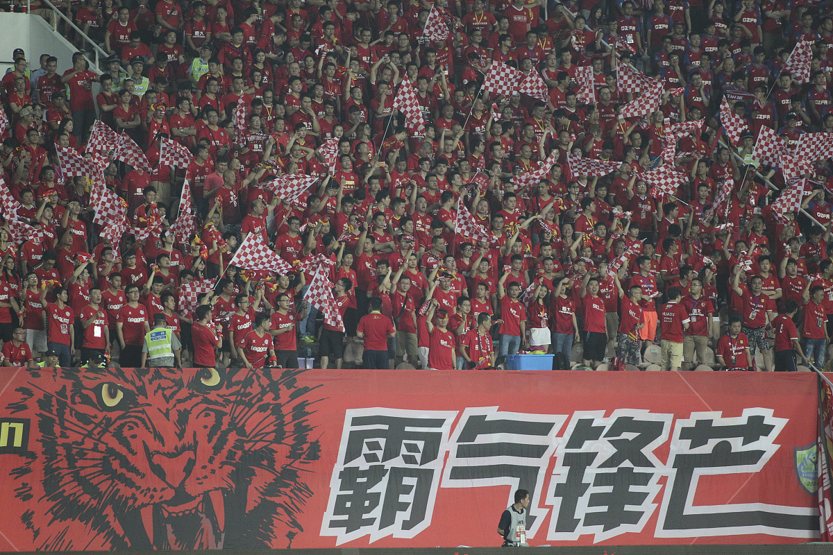 足球冠军争霸使赛事高潮迭起