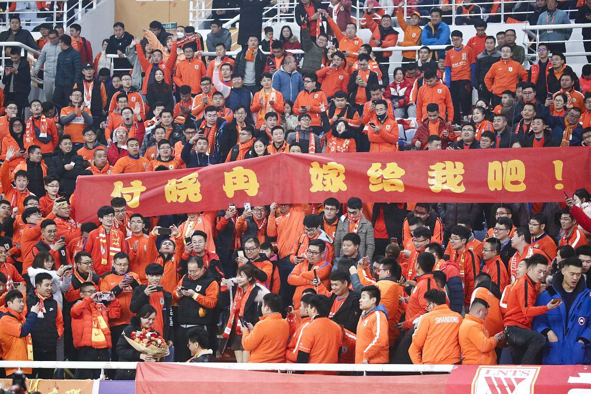 客场作战，为球队赢得宝贵三分