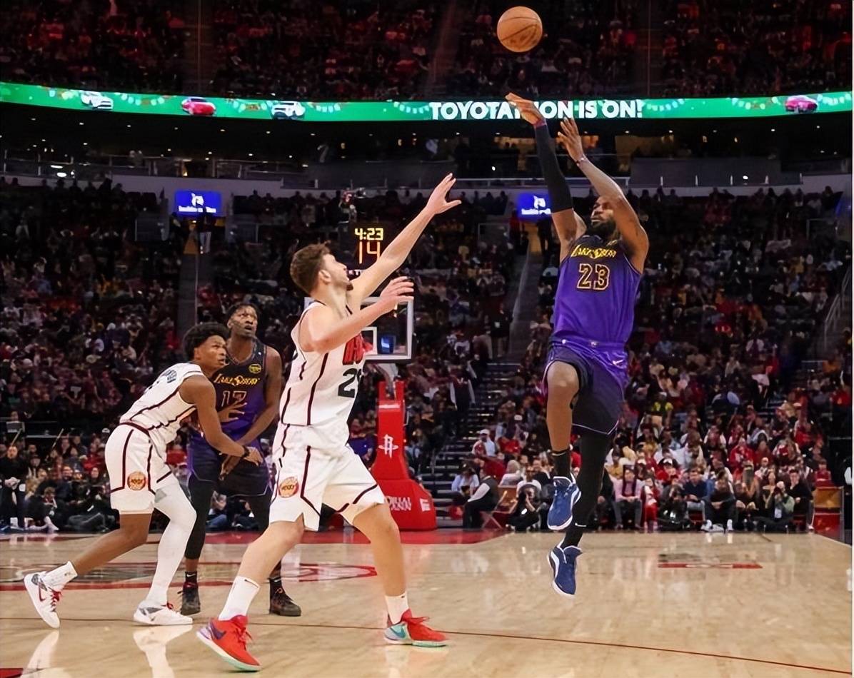 湖人在主场力克火箭,取得胜利的简单介绍 湖人在主场力克火箭,取得胜利的简单介绍