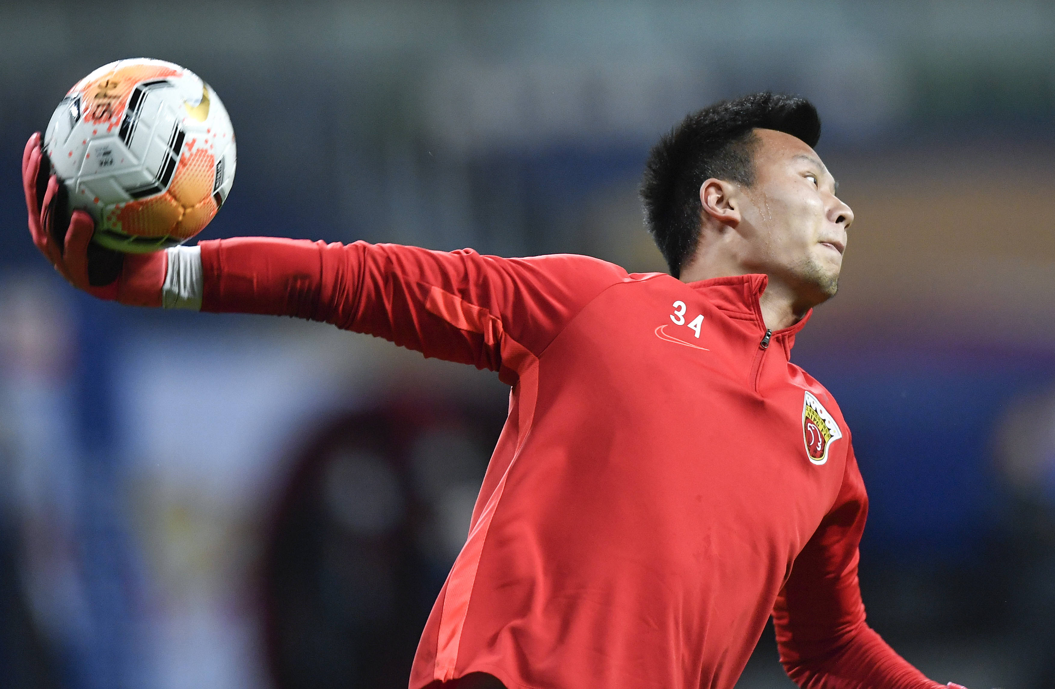 上海上港客场不敌江苏苏宁,争冠形势恶化 上海上港客场不敌江苏苏宁,争冠形势恶化