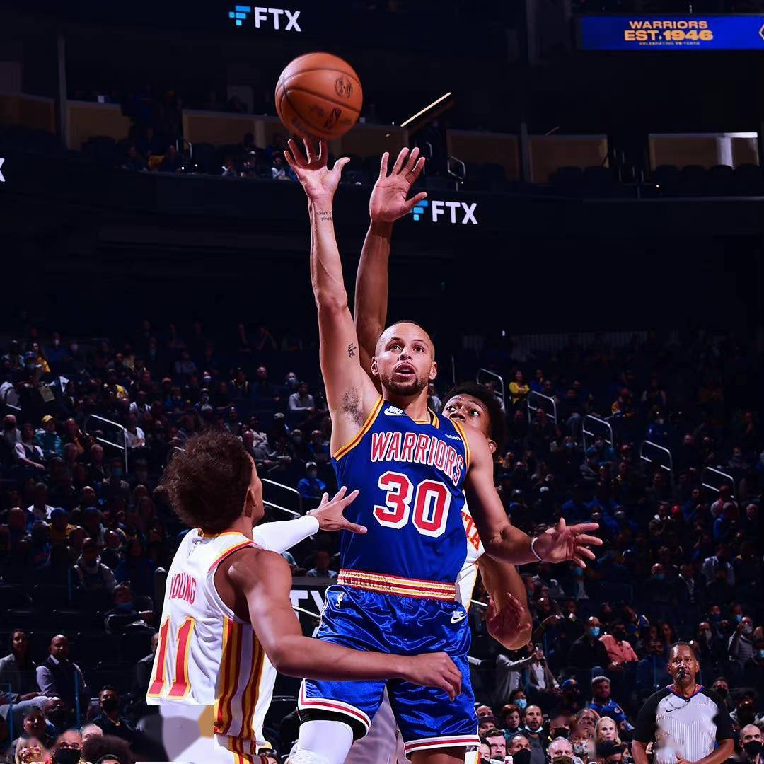 逆转沙尔克,破队史第一的简单介绍 逆转沙尔克,破队史第一的简单介绍