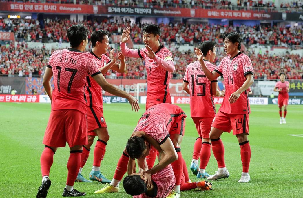 韩国女足实力不俗阻击对手的进攻 韩国女足实力不俗阻击对手的进攻