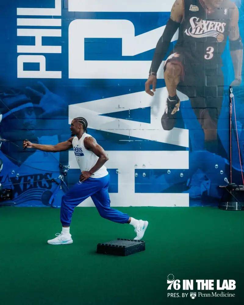 雷霆队球员聚焦训练备战新赛季 雷霆队球员聚焦训练备战新赛季