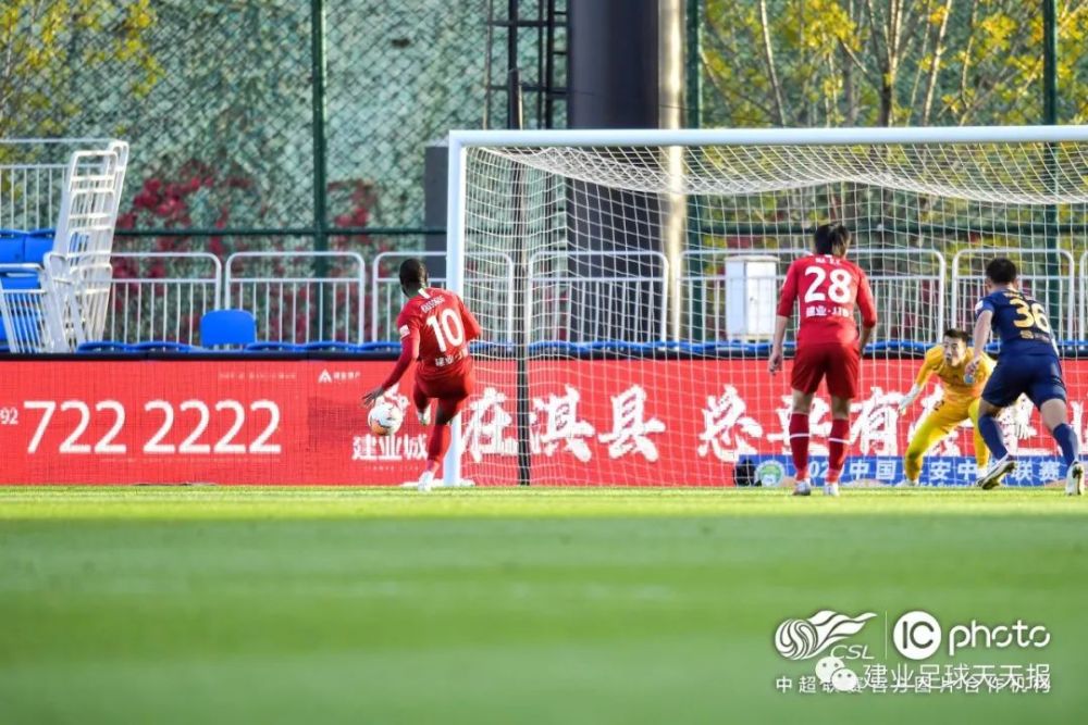 富力主场大胜建业,保级态势明显好转的简单介绍 富力主场大胜建业,保级态势明显好转的简单介绍