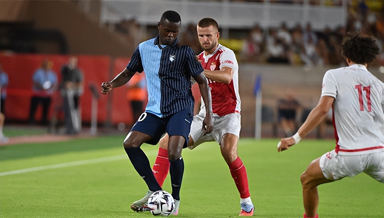 南特再遭惨败:客场负于摩纳哥，保持低迷状态