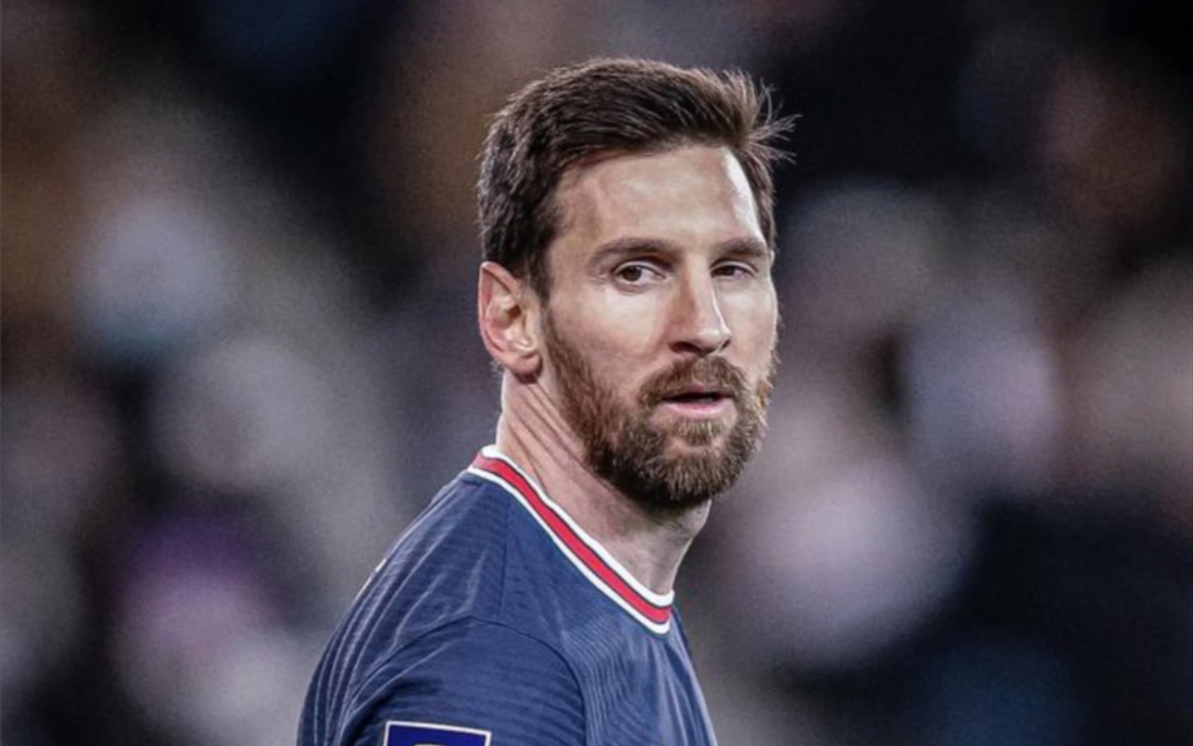 巴黎圣日耳曼宣布签下巴萨前锋梅西,震惊法甲联赛! 巴黎圣日耳曼宣布签下巴萨前锋梅西,震惊法甲联赛!