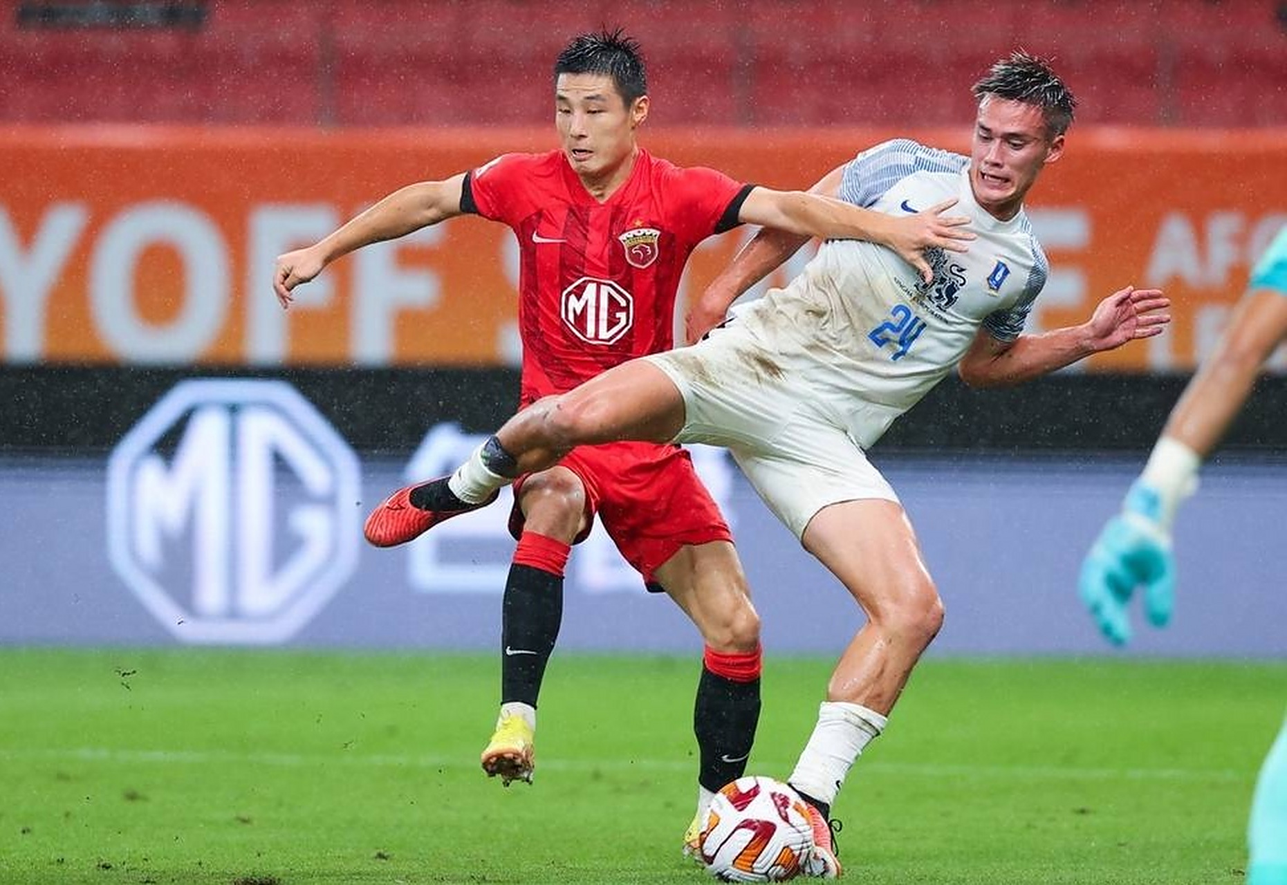 亚冠小分组抽签确定,上海申花处在A组,与名古屋鲸八对打。 亚冠小分组抽签确定,上海申花处在A组,与名古屋鲸八对打。