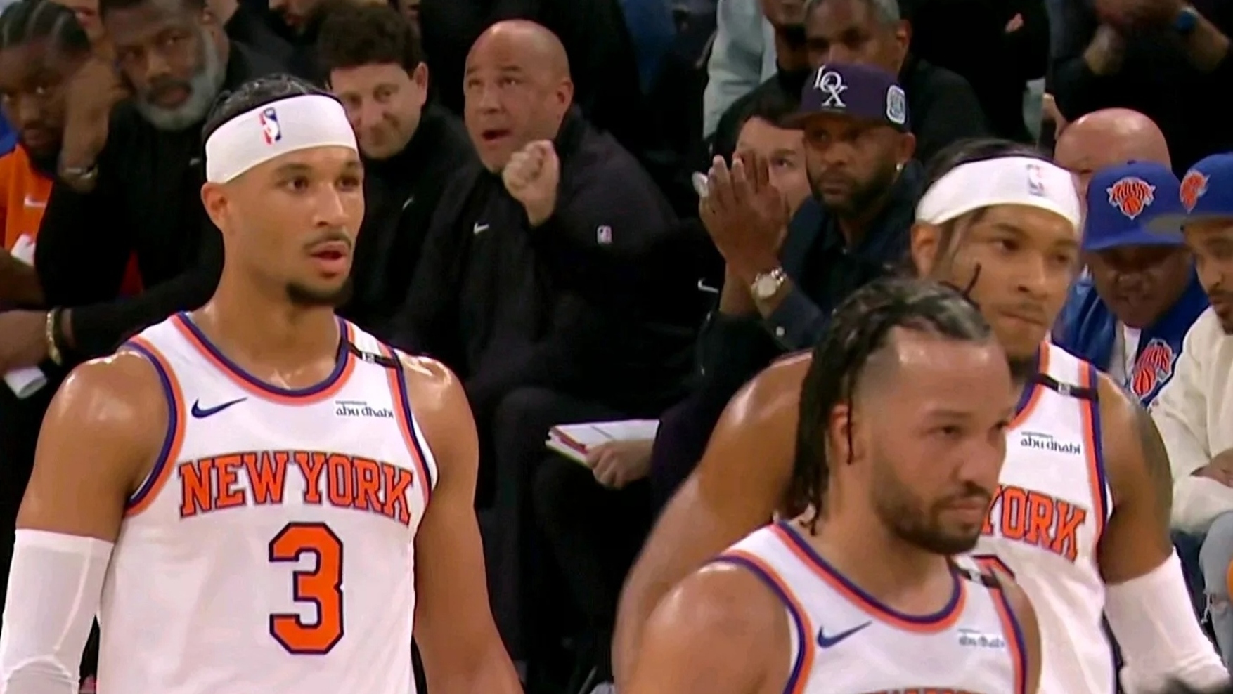 包含尼克斯负于骑士，波尔津吉斯砍下26分3盖帽的词条