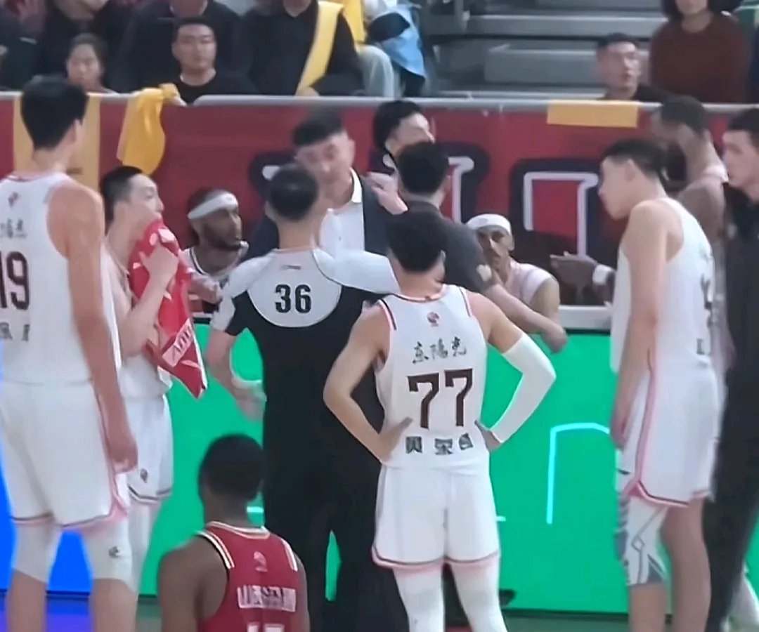 广东男篮逆转山西取连胜 广东男篮逆转山西取连胜